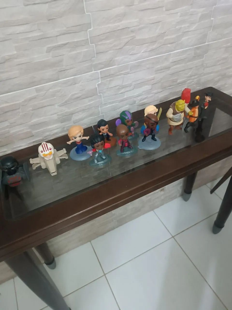 Lote de brinquedos bonecos coleção 