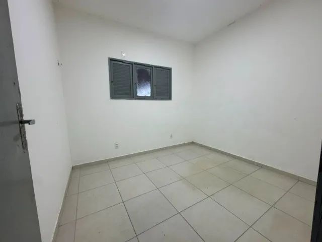 CASA PARA LOCAÇÃO NOS BANCÁRIOS! - Foto 5