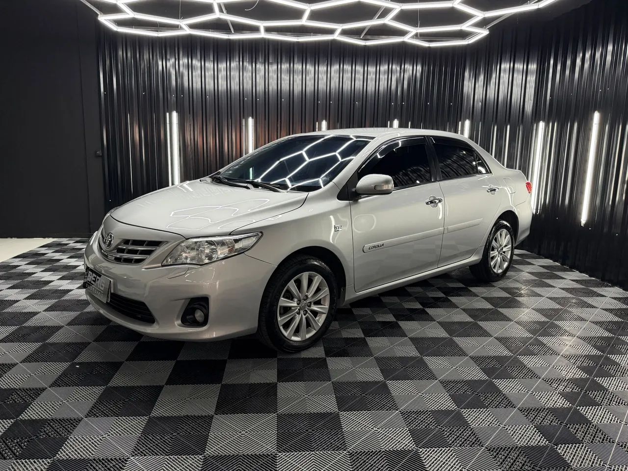 Toyota Corolla Altis 2.0 Flex 16V Aut. 2014 - Foto 2