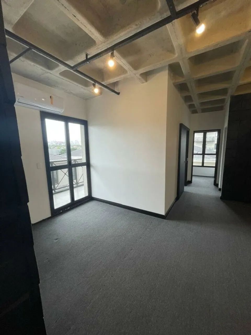 CONJ. COMERCIAL em São Paulo