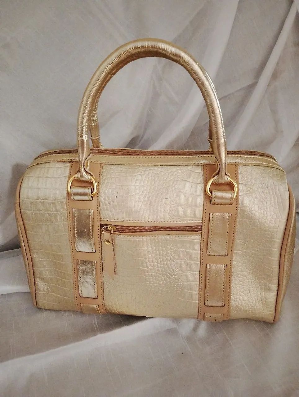 Bolsa couro croco dourada - Foto 5