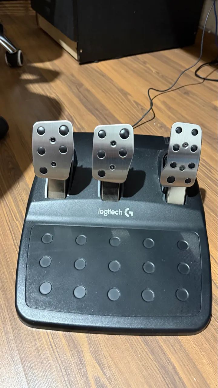 Logitech G29 + Pedais | Excelente Estado | PC, PS4 e PS5 - Foto 3