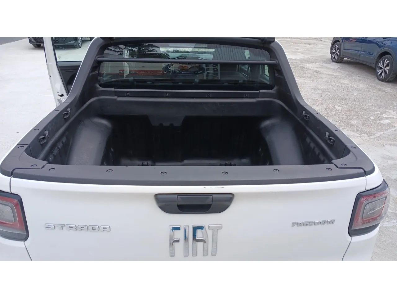 Fiat Strada Freedom 1.3 Flex 8V CD, foto 9 de 16