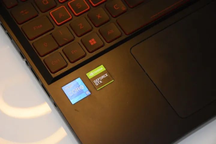 Notebook Acer Nitro 5 - Placa de Video 1650 Nvidia, I5 Intel, 8gb de RAM - Foto 2
