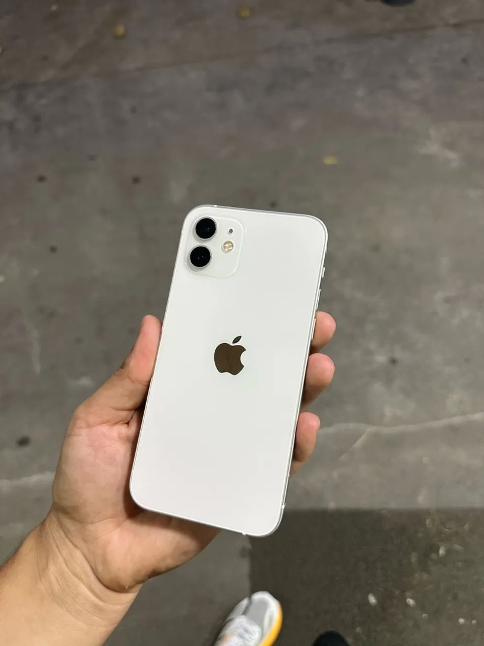 iPhone 12 
