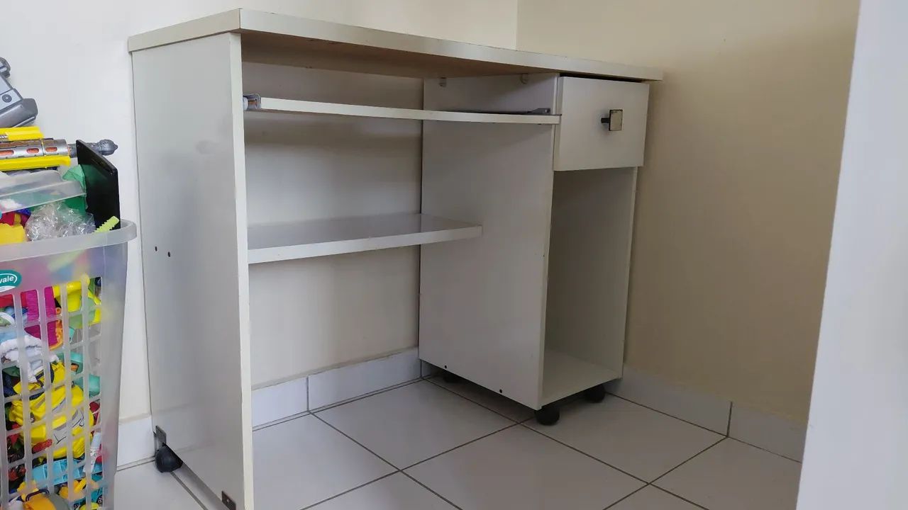 Vende-se mesa de estudo USADA - Foto 5