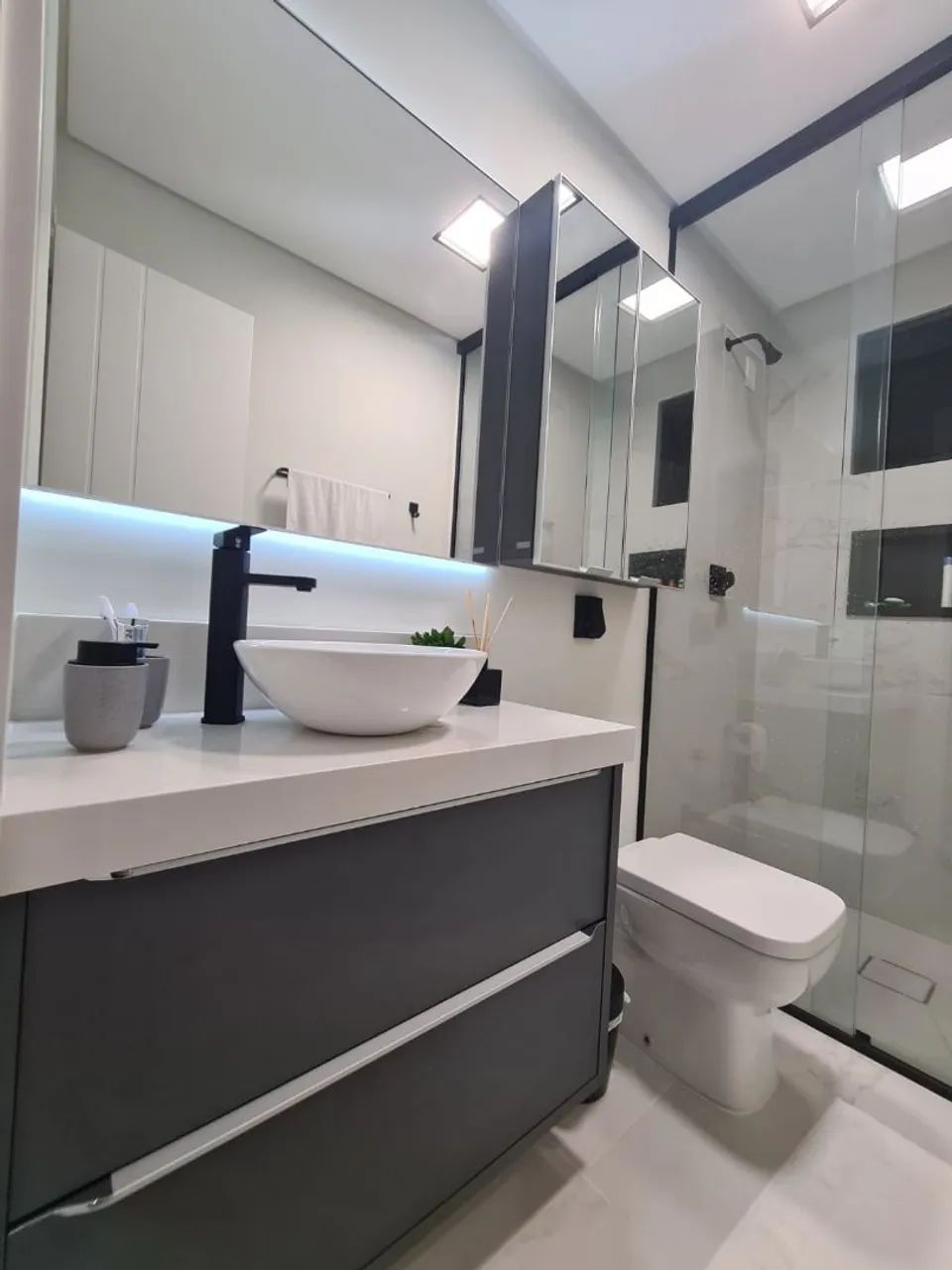 Lindo apartamento lateral mar. Completo vista. Mobiliado e equipado.  - Foto 11