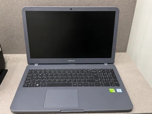 Notebook Samsung Expert - i5 8ª Geração | 8GB RAM | SSD 256GB | GeForce MX110