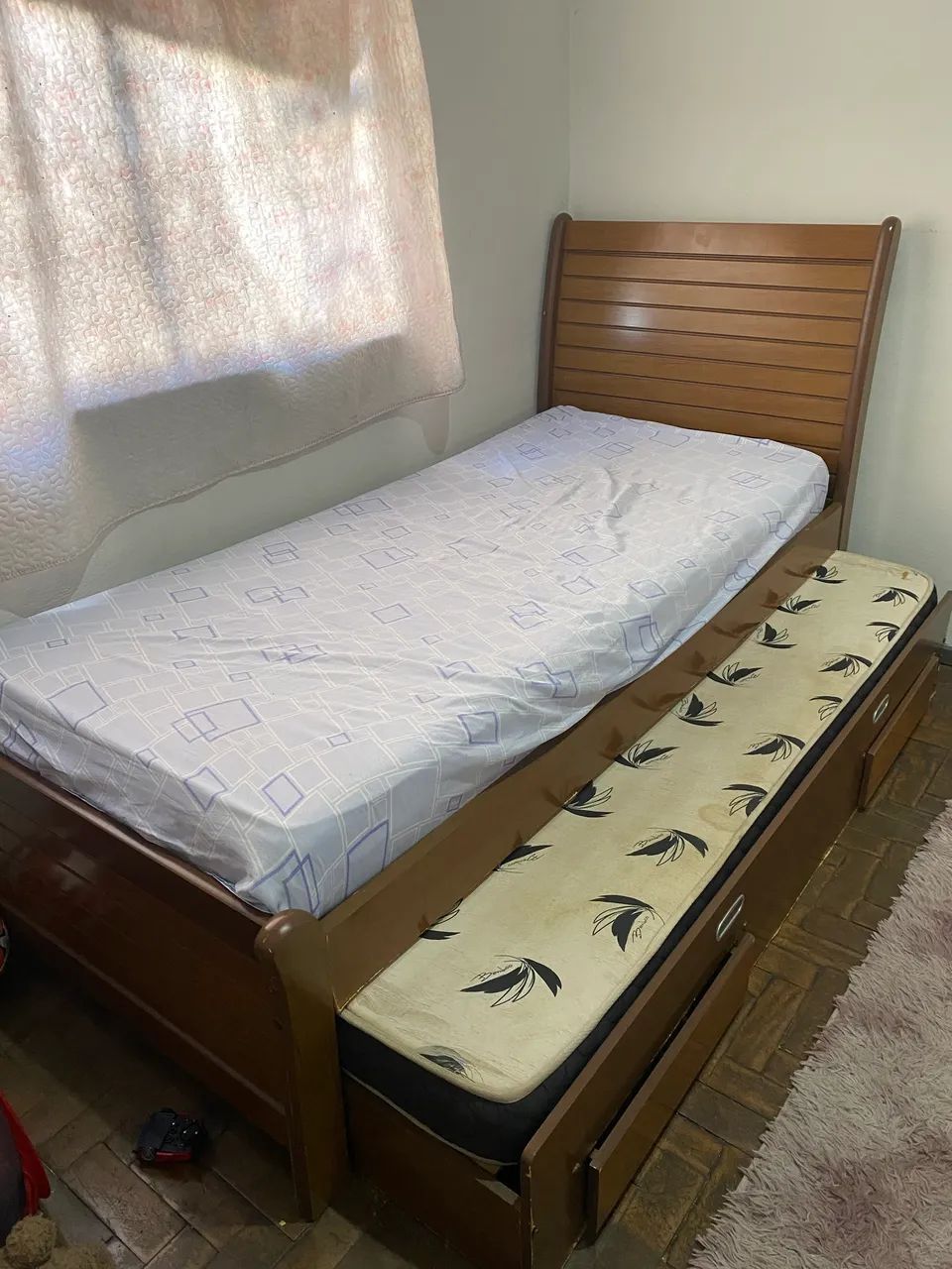Vendo bi cama solteiro