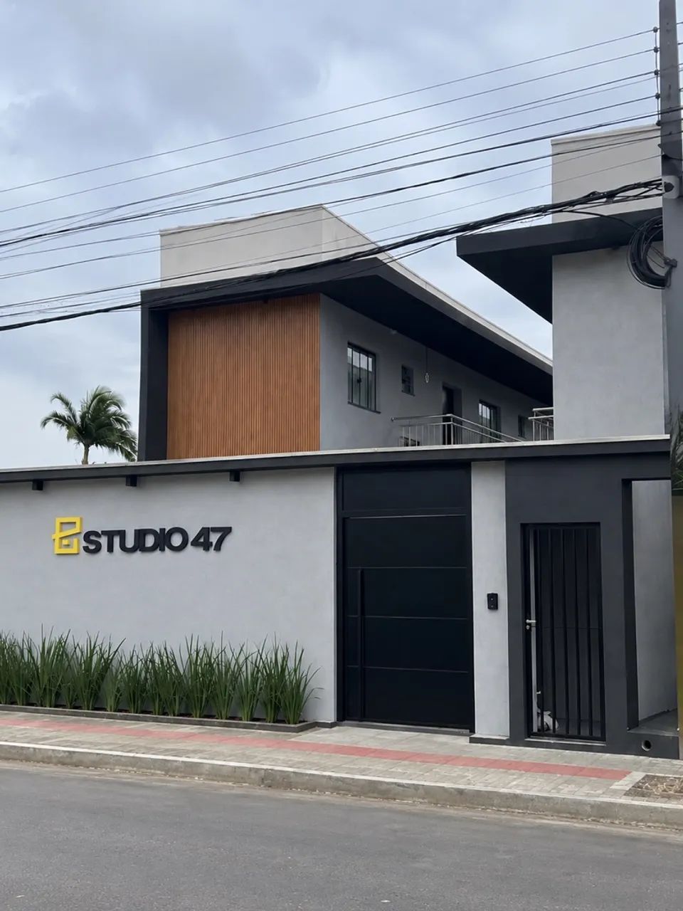 ? STUDIO MOBILIADO PARA ALUGAR - CENTRO DE ITAJAÍ