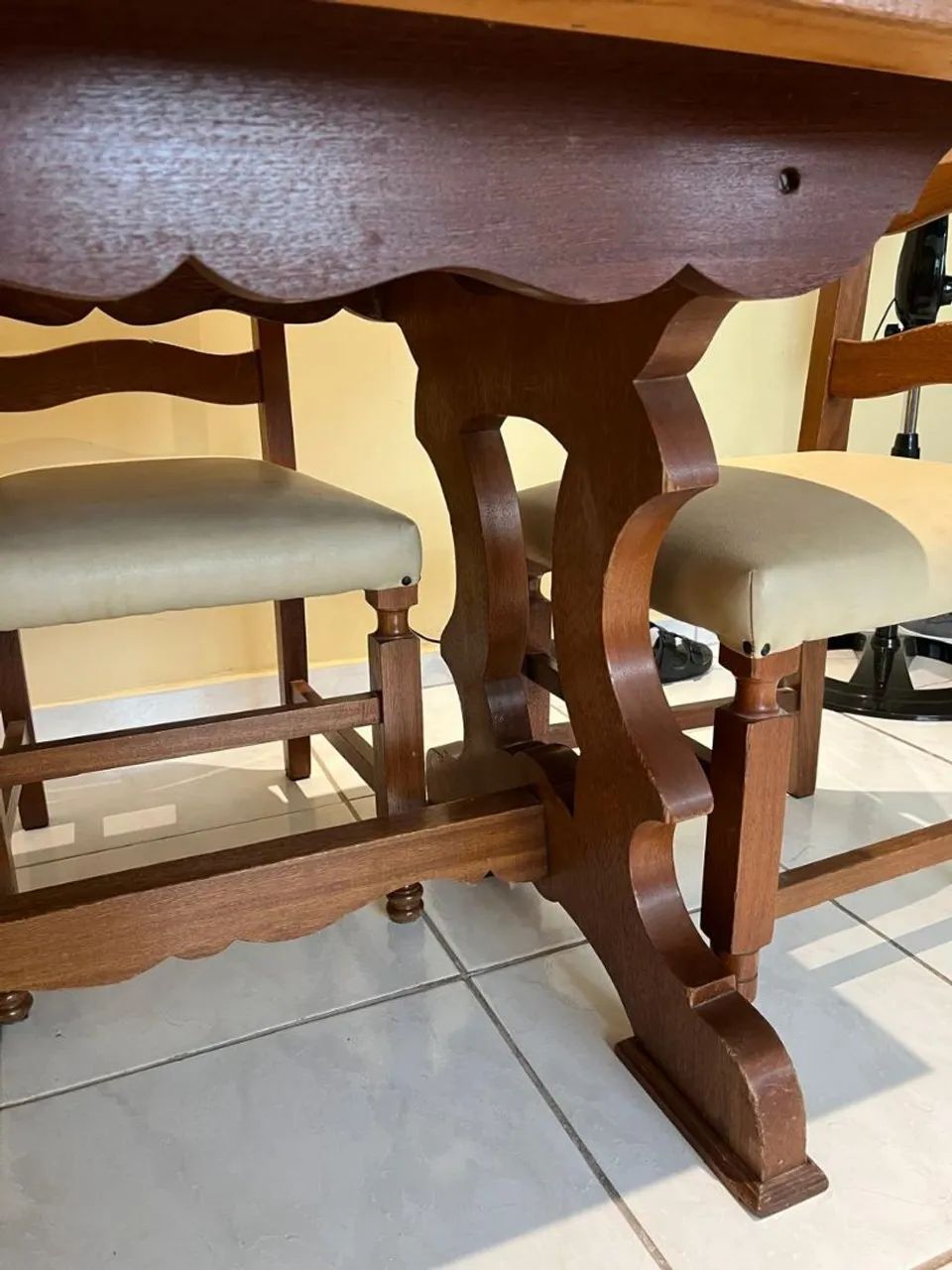 Mesa e móvel em madeira  - Foto 4