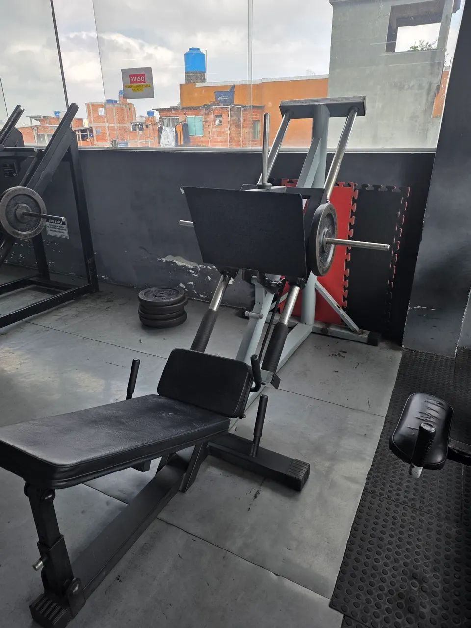 Legg press tubular