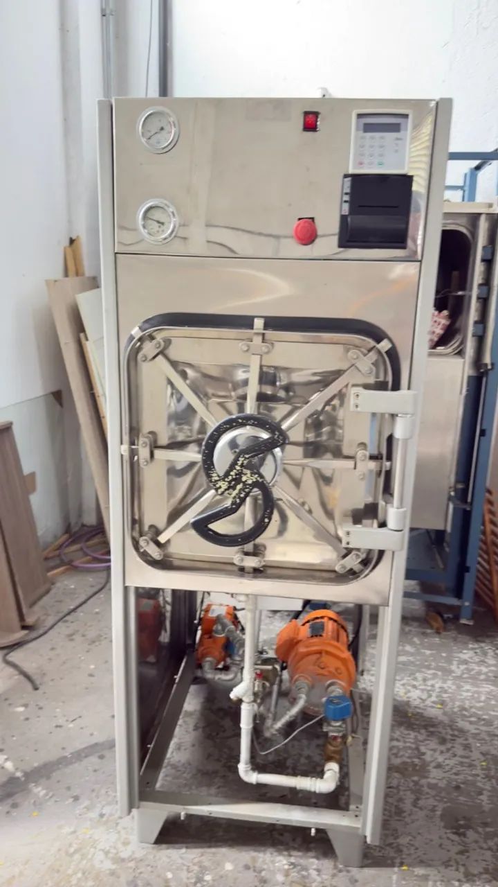 Autoclave Hospitalar Sercon 100litros funcionando - Foto 3