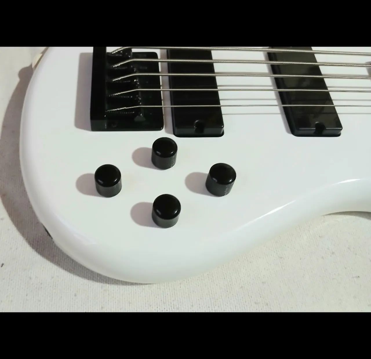 Baixo Spector Performer 5 - Foto 4