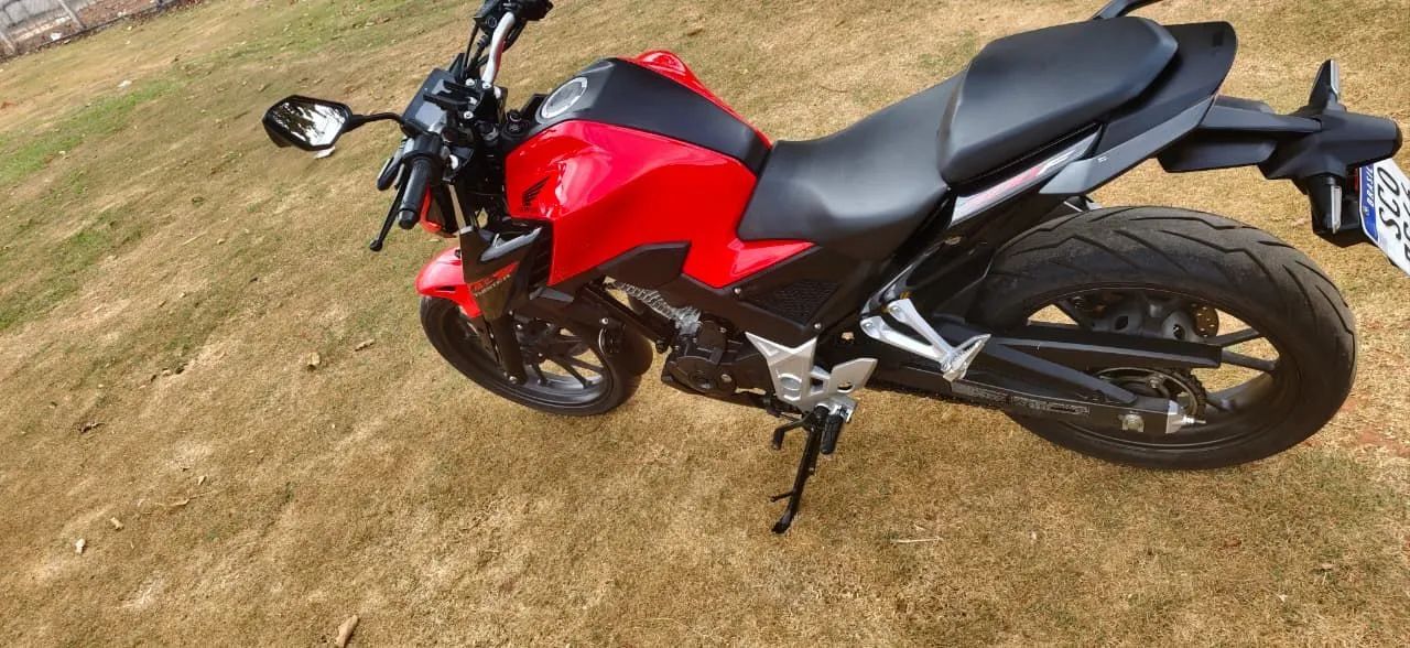 CB300F ABS - Foto 4