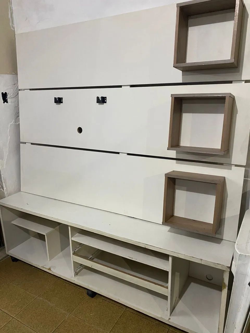 Rack with Panel471883680171304961