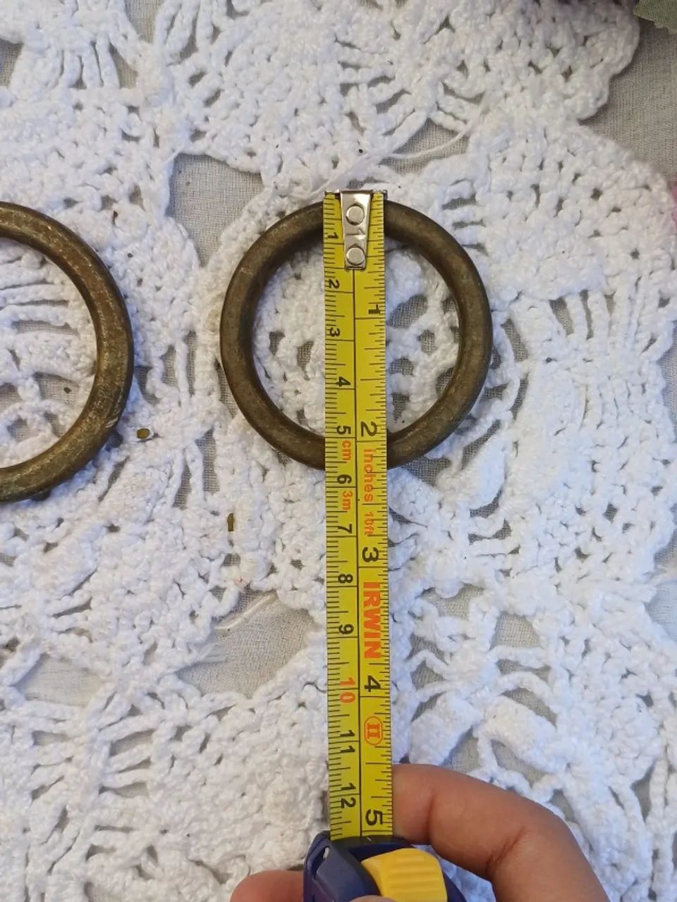 Trio argolas de metal amarelo antigas  - Foto 4