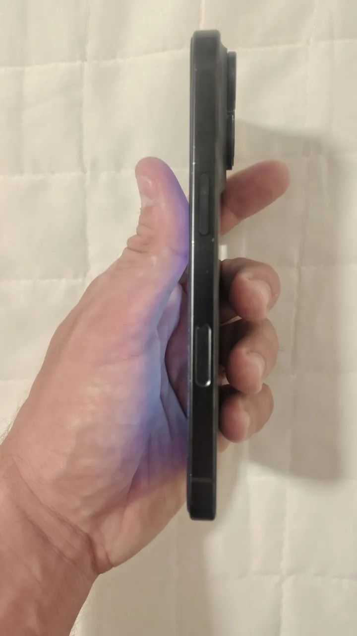 iPhone 16 PRO - Foto 5