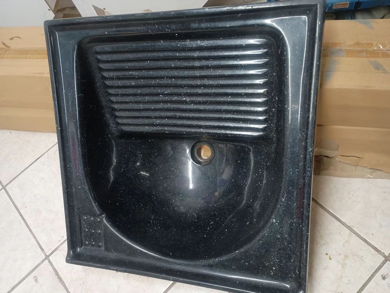 Tanque em mármore sintético preto muito Top. Sua casae lavanderia merece o melhor  - Foto 2