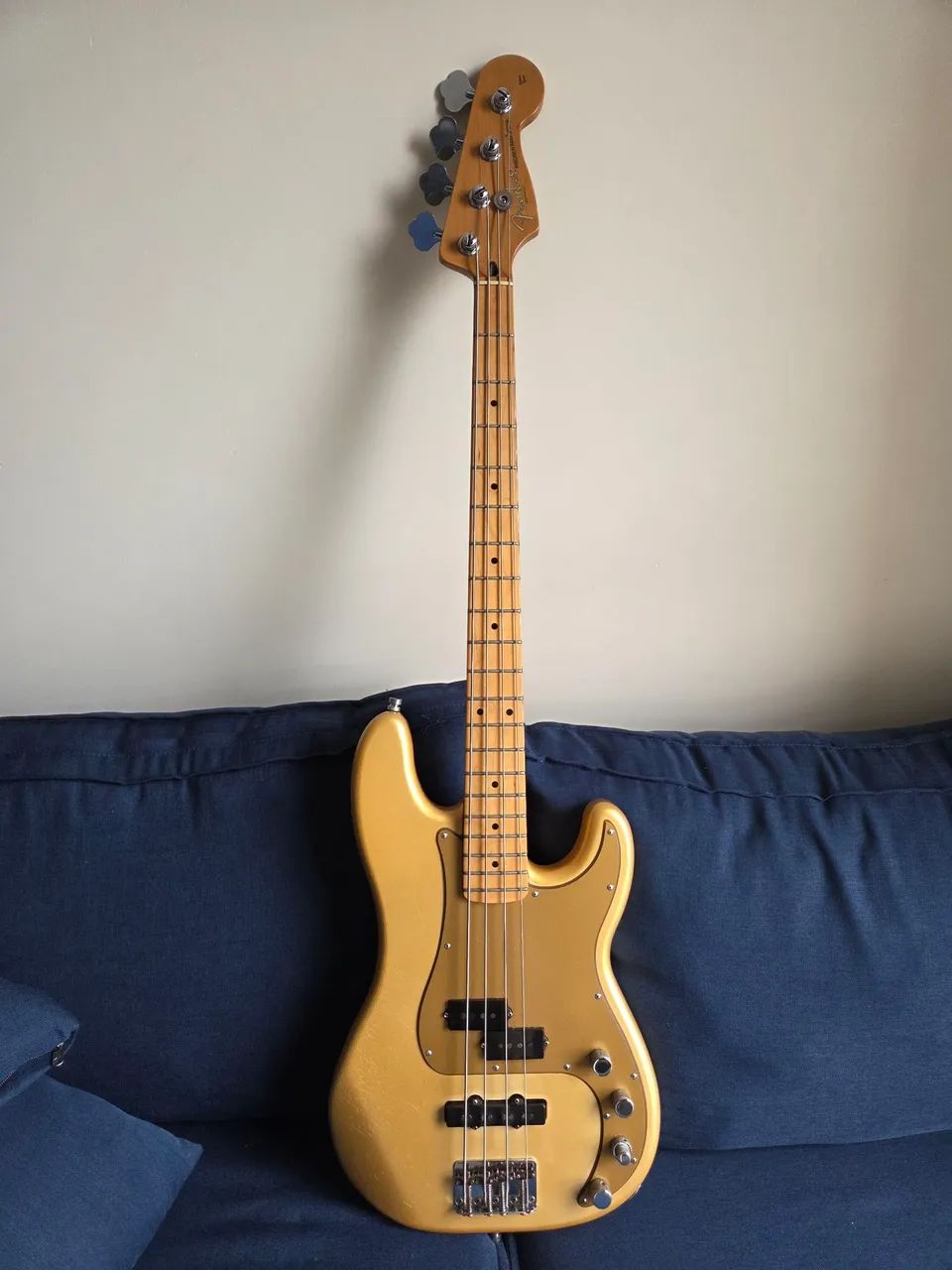 Baixo Fender Special Deluxe PJ