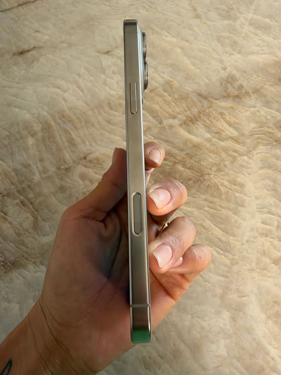 iPhone 16 pro max excelente estado - Foto 3