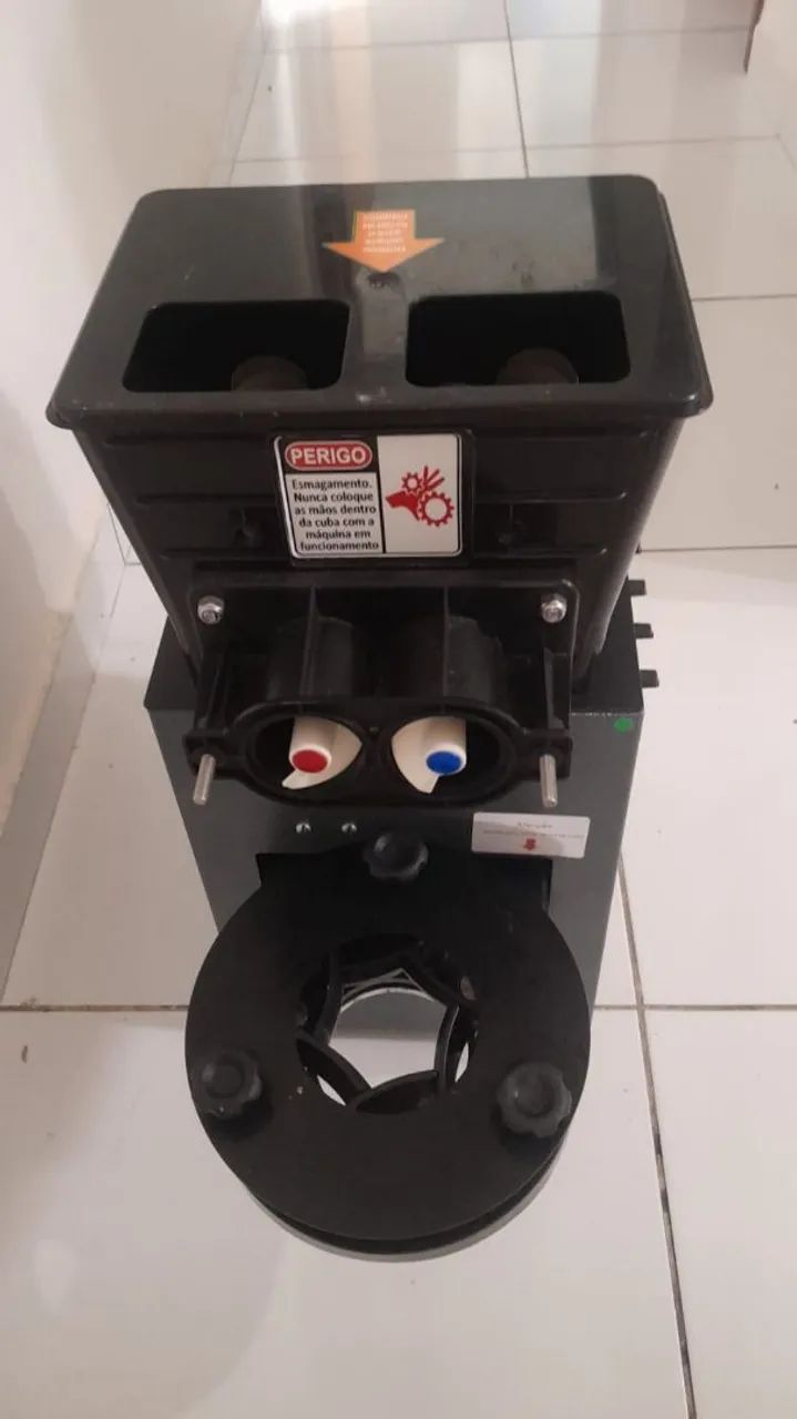 Máquina de Fazer Salgados Modeladora Compacta Pop 4.0