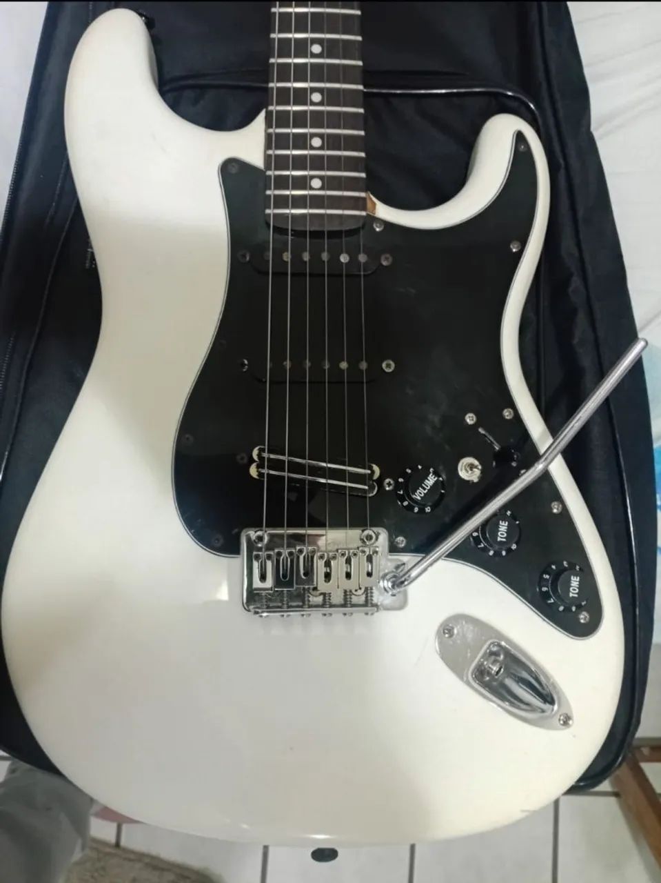 Guitarra squier  - Foto 3