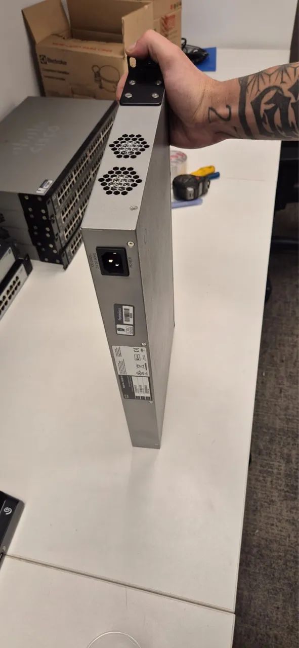 Switch Cisco SG 200-50 - Foto 3