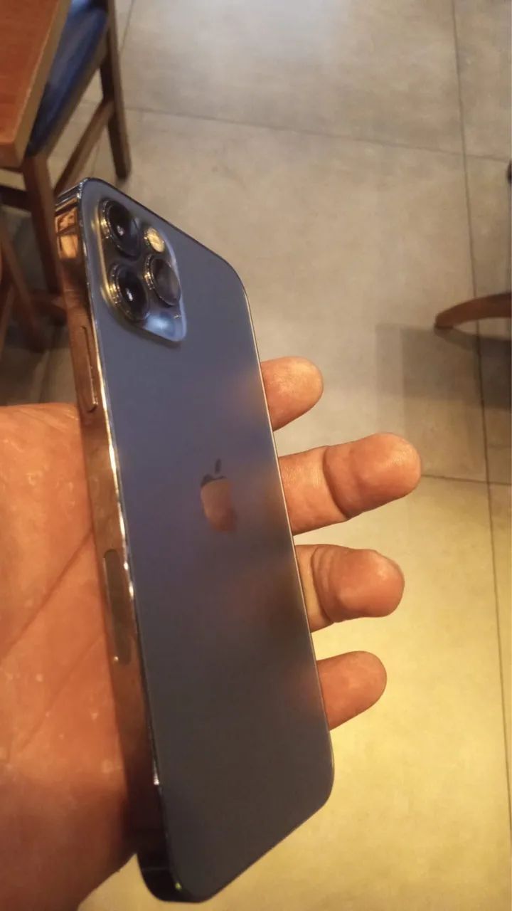 iPhone 12 Pro 256gb sem nenhuma marca de uso muito conservado