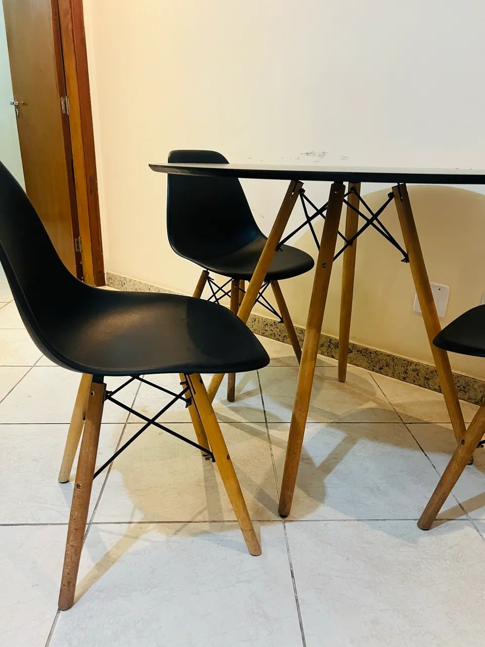 Conjunto Mesa + 3 cadeiras e Rack de Tv  - Foto 3
