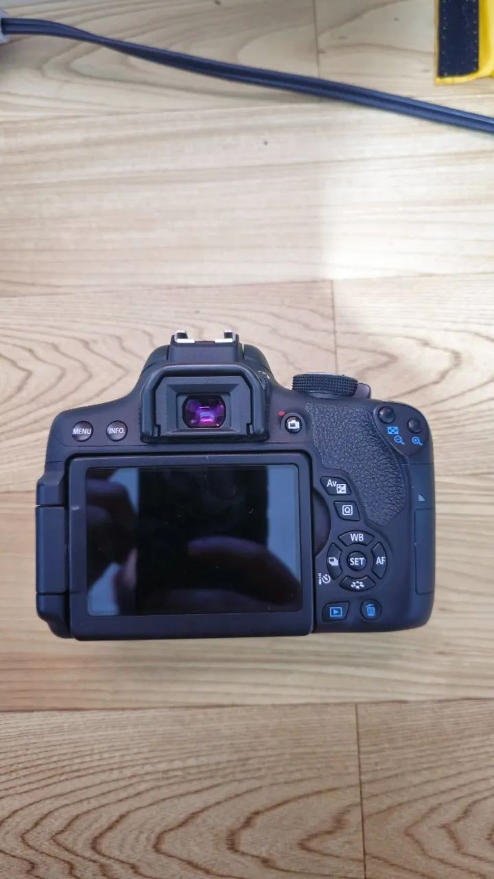 CANON T6I - Foto 2