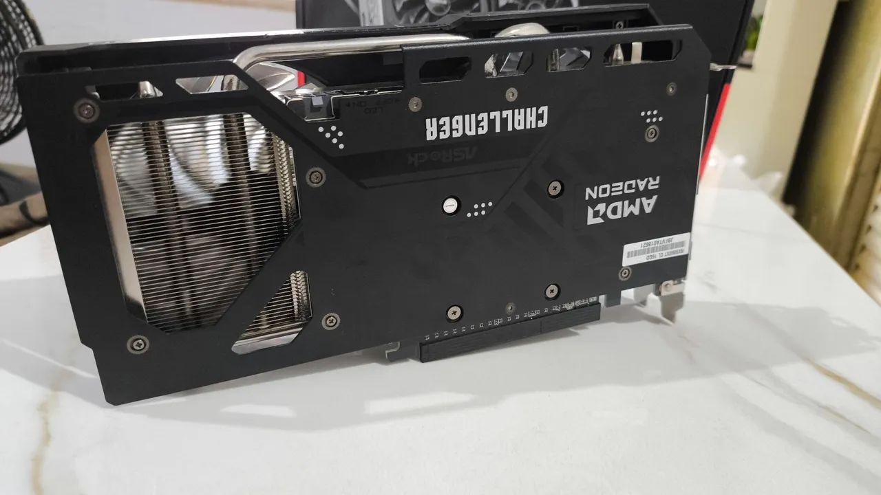 RX 9060 XT OC ASROCK CHARLLENGER SEMI NOVA.  - Foto 4