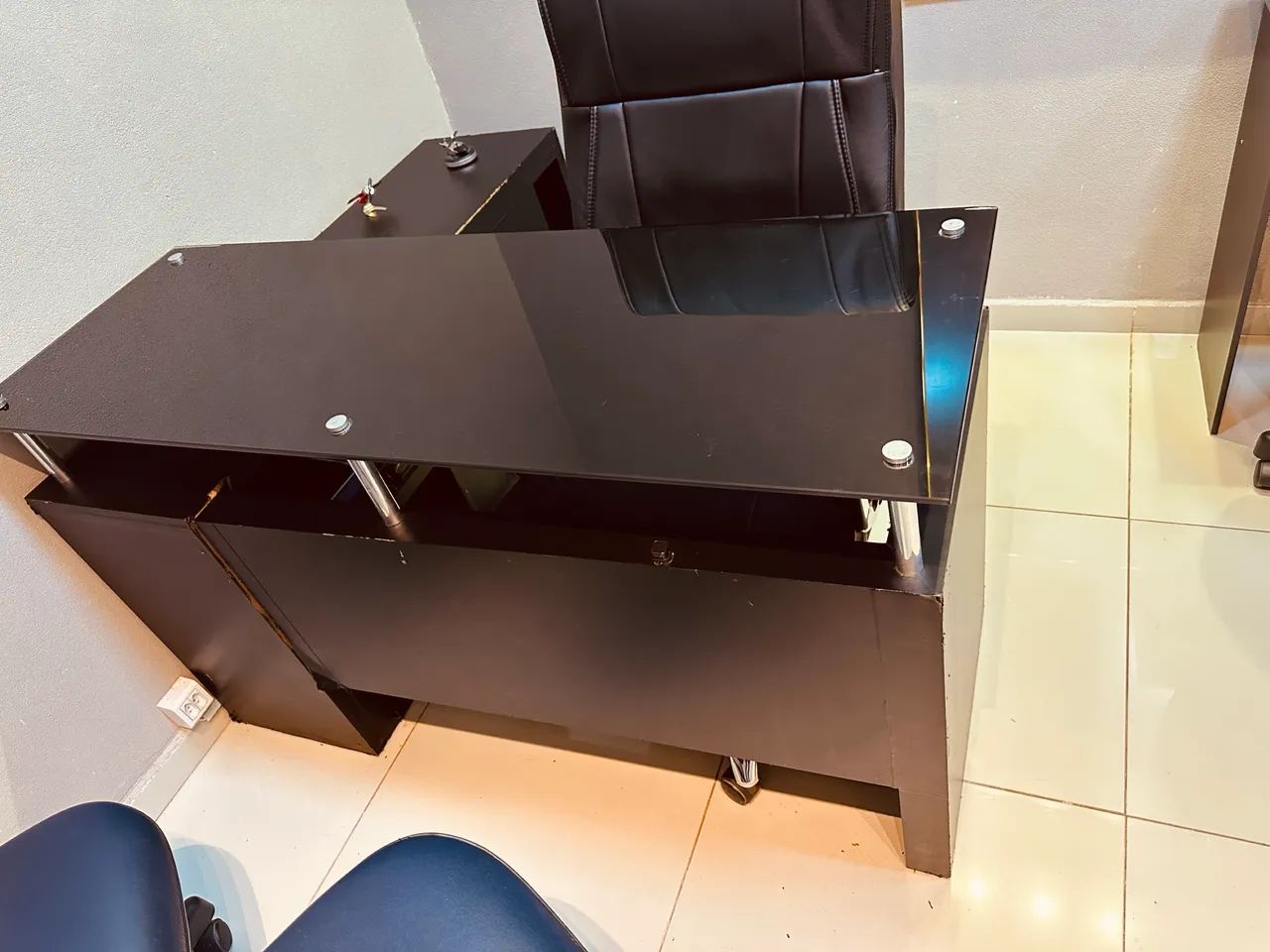 Mesa executiva em L - Foto 2