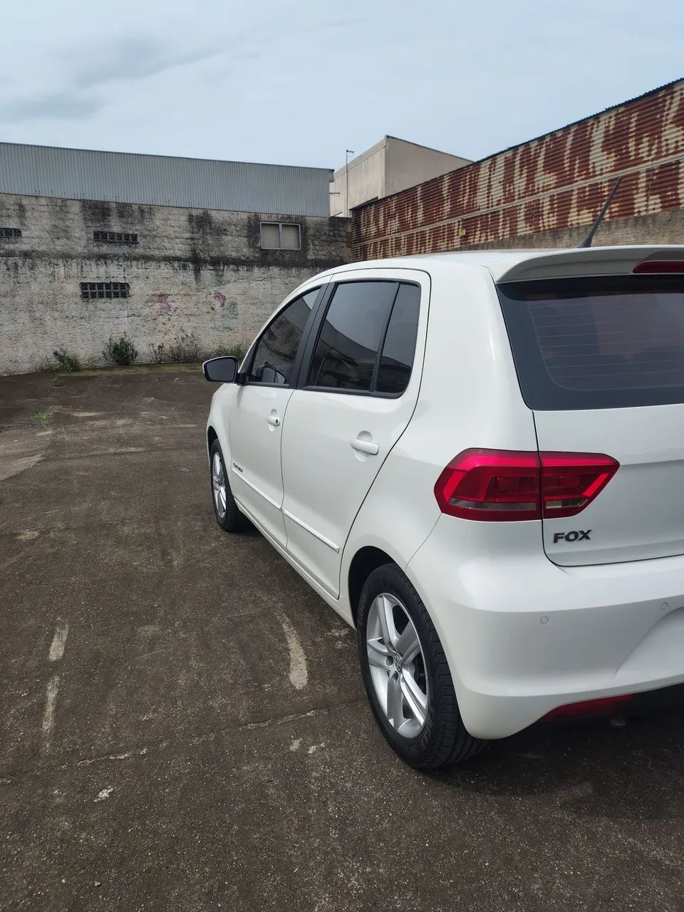 Volkswagen Fox Fox Comfortline 1.0 Flex 8V 5p 2015