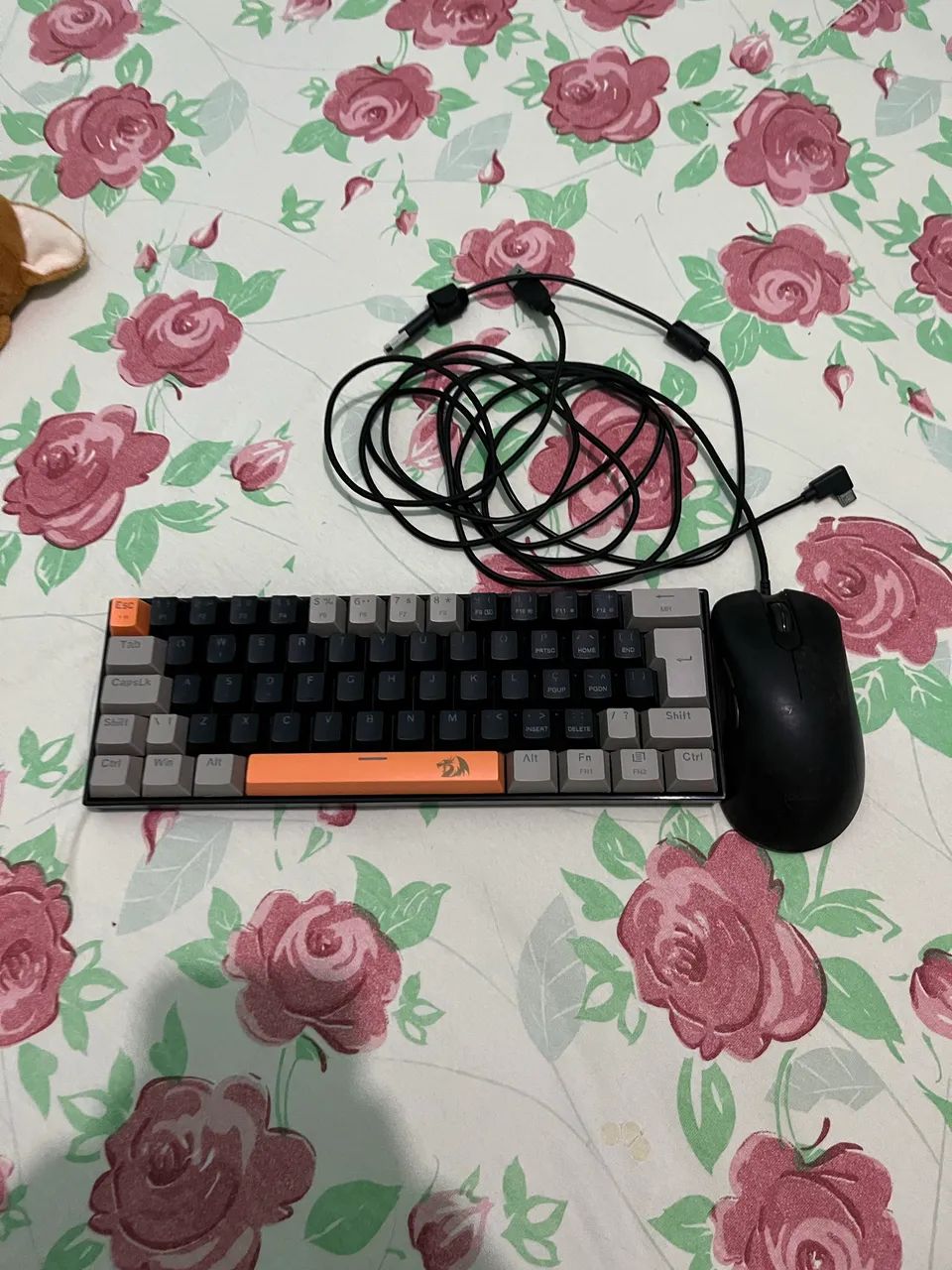 Vendo teclado da redragon e mouse da dazz - Foto 2
