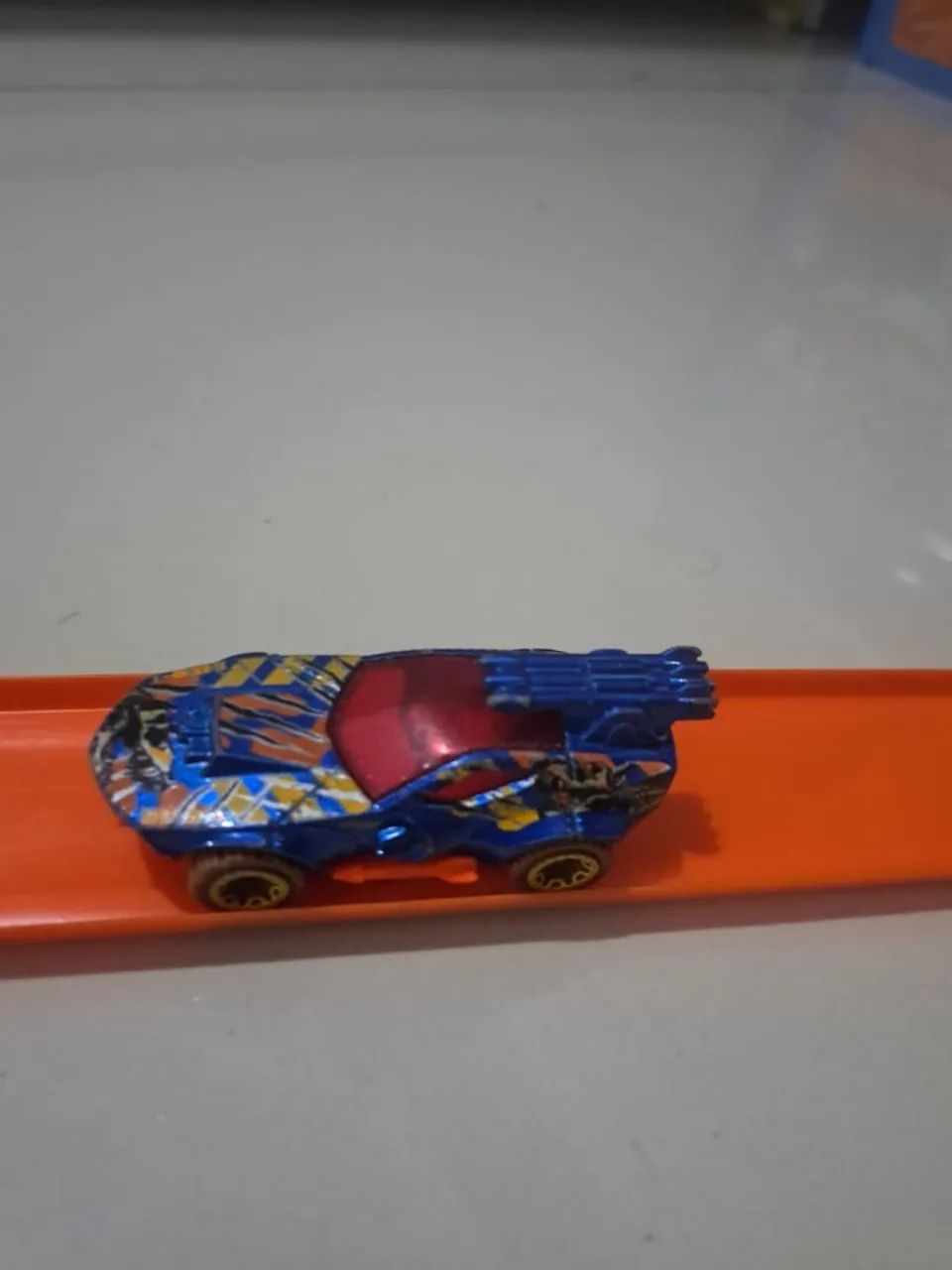 Pistas hotwheels com carros e mais acessórios  - Foto 2
