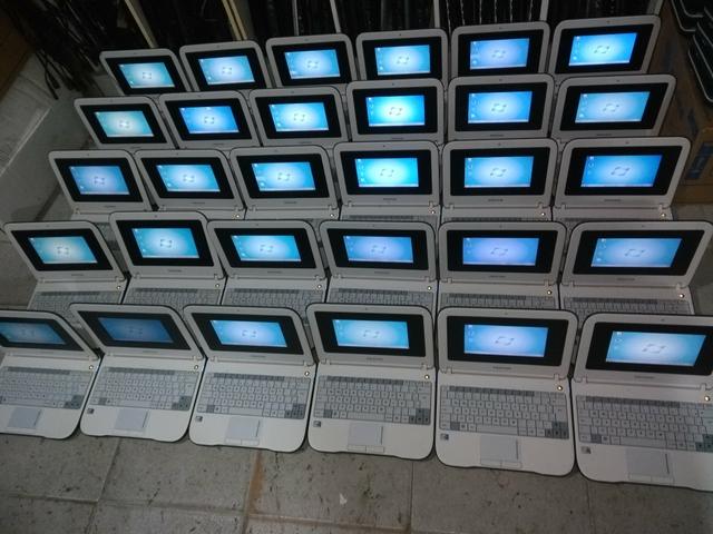 Super Black Friday - Liquidação Netbook Positivo, só R$ 130,00, completo
