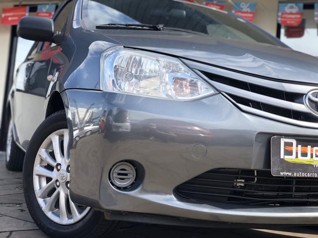 Toyota Etios X 1.5 Sedan 2013 - Foto 3