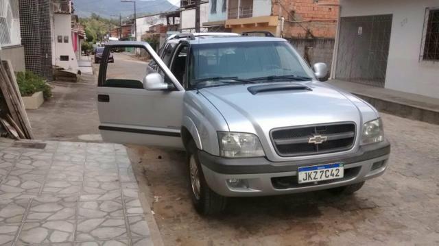 Vendo um s 10 executive 4×4 a diesel
