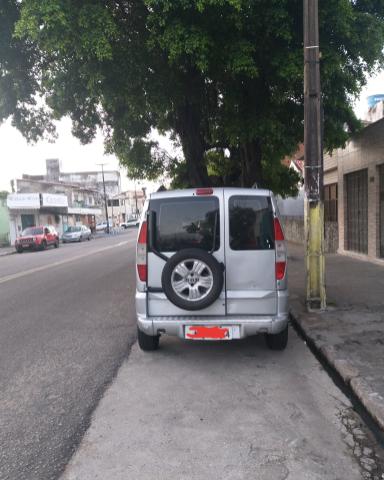 Fiat DOBLO Adventure 2005 COM GÁS - Foto 7