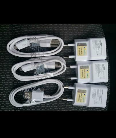 3 carregadores originais SAMSUNG novos 50 cada