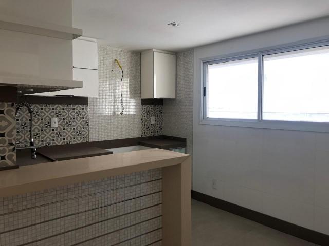 Murano Imobiliária aluga cobertura duplex com 04 quartos na Praia de Itapoã, Vila Velha - - Foto 14