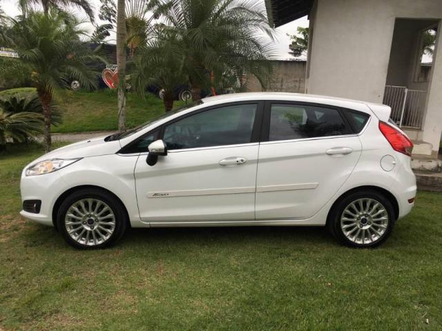 Ford New Fiesta Hatch 1.6 TITANIUM AUT IMPECÁVEL - Foto 7