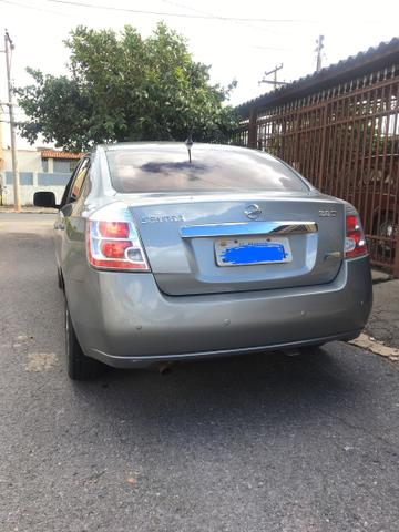 Nissan Sentra 2.0 S - Foto 2