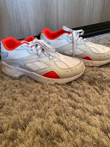 Reebok Aztrek Double 93 x Gigi Hadid - Off White/Coral - Roupas