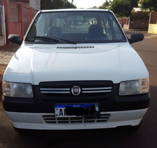 VENDE UNO MILLE 1.0 FIRE/FLEX ECONOMY 2P BRANCA 2009/2010 R$ 13.000,00.