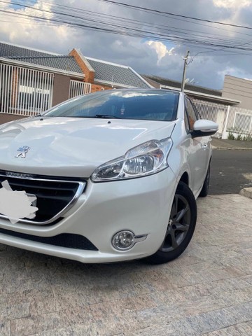 PEUGEOT 208 ALLURE 1.5 2014
