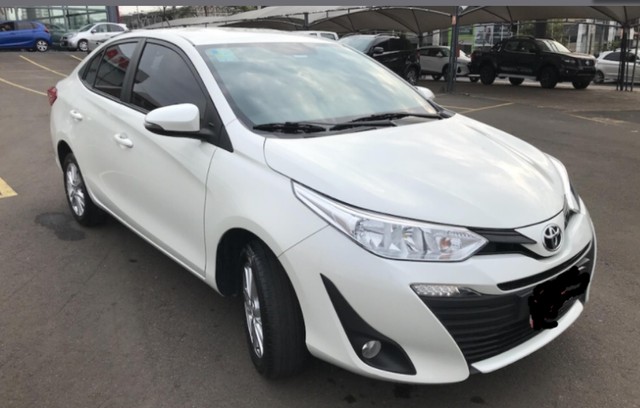 TOYOTA YARIS 2018 AUTOMATICO