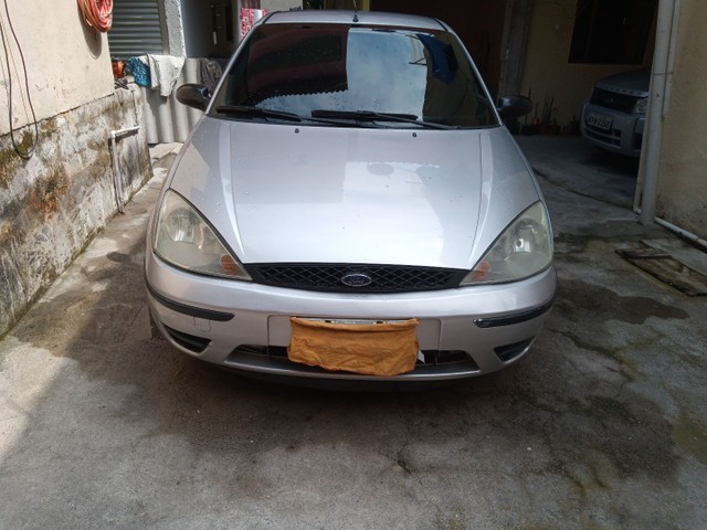 FORD FOCUS VENDO OU TROCO POR CORSA CLASSIC