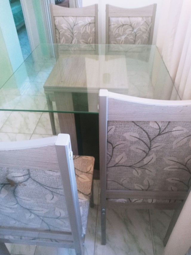 Mesa com tampo de vidro - Foto 6